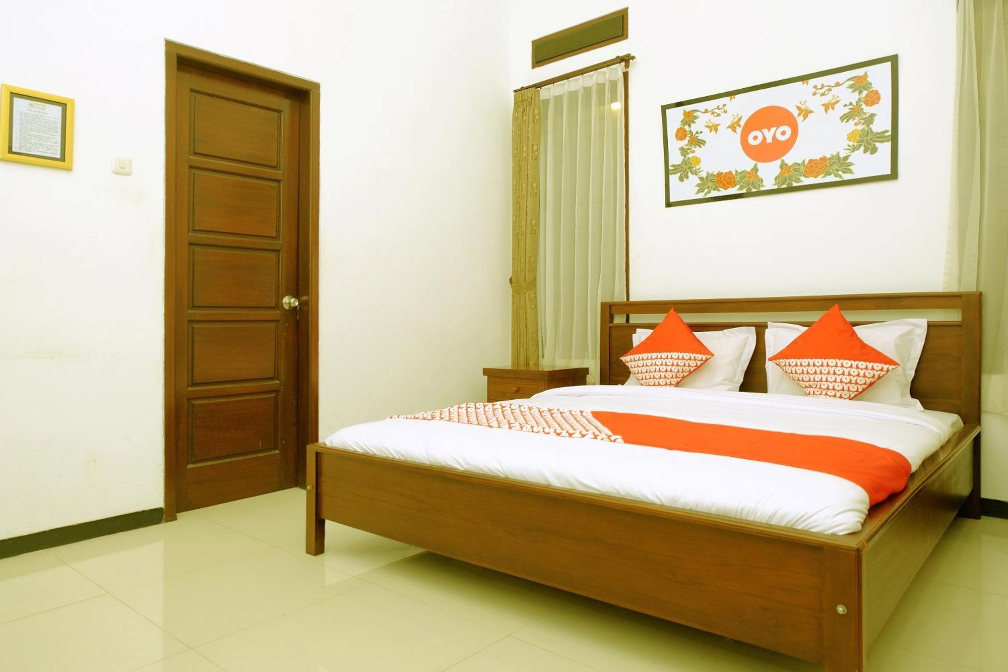 Oyo 350 D' Maktab Homestay Syariah マラン エクステリア 写真