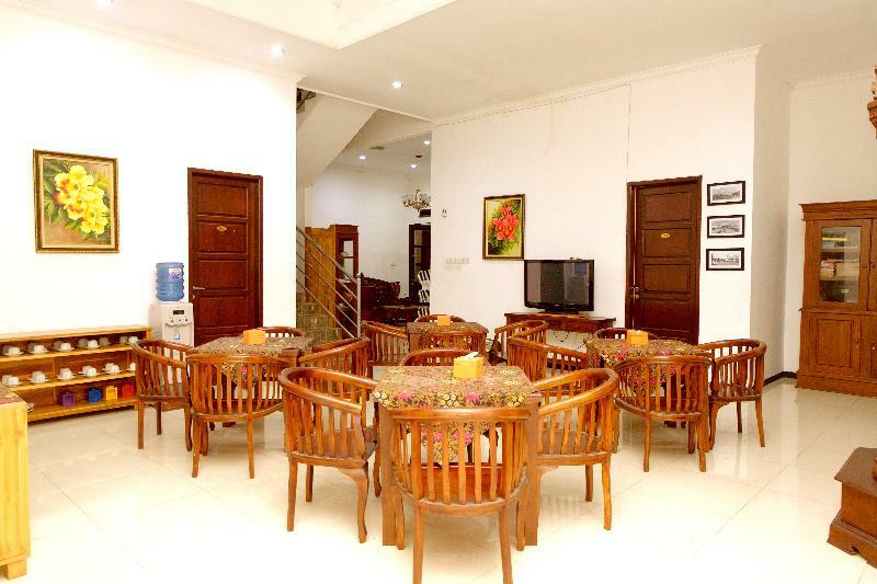 Oyo 350 D' Maktab Homestay Syariah マラン エクステリア 写真